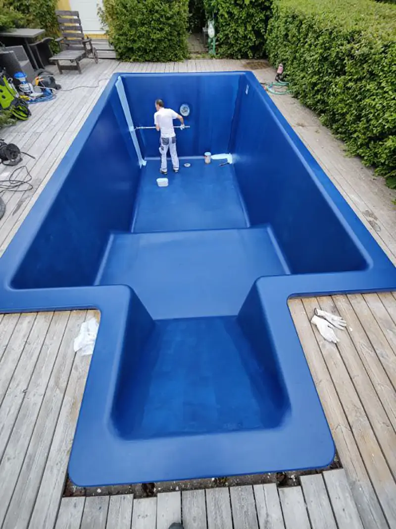 Renovering av glasfiberpool